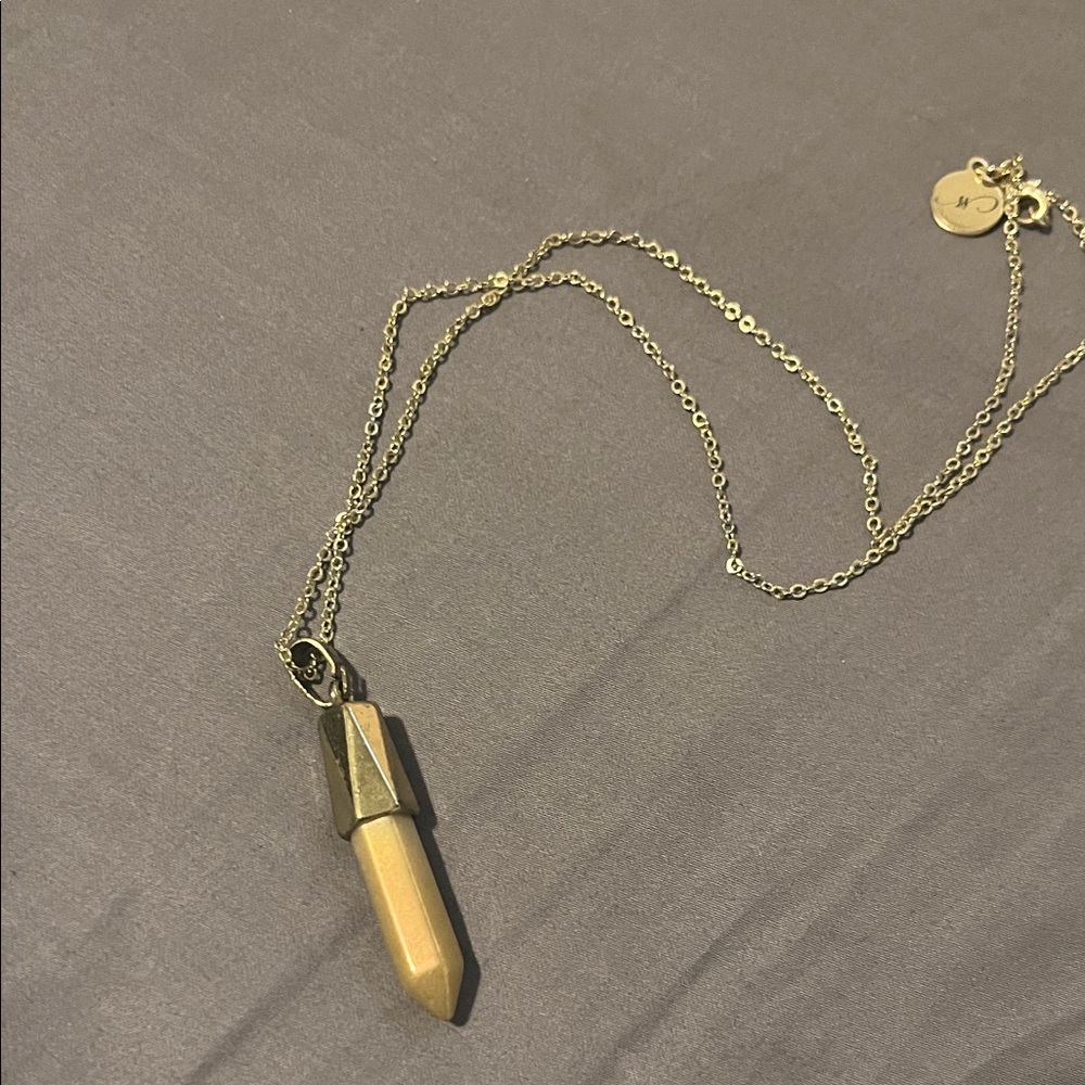 Gold Pendant Necklace